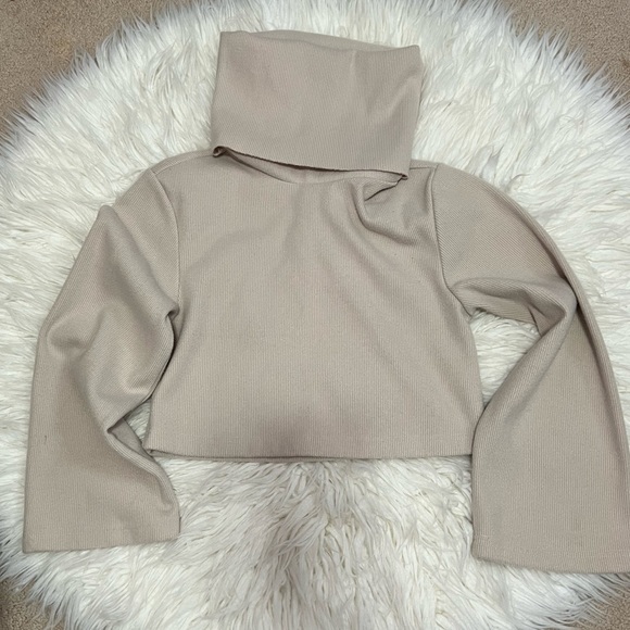 Revolve L’academie sweater size xsmall - Picture 1 of 4